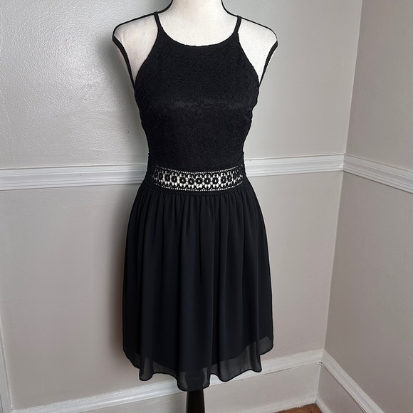 BCX Black Lace Mini Dress Stretchy A-Line w/ Crochet Waist Feminine Minimalist - Picture 15 of 15